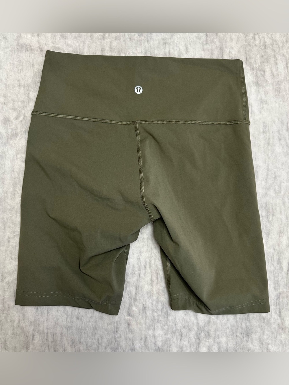 Lululemon Wunder Under HR 8" Shorts *Luxtreme